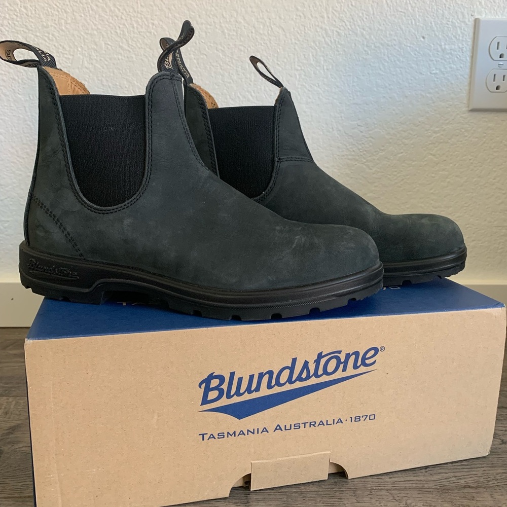 Blundstone Chelsea Boots 587, Rustic Black, Mens/Womens, AUS Size 7.5